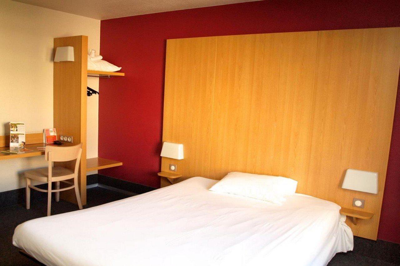 B&B Hotel Lyon Eurexpo Шасьё Экстерьер фото