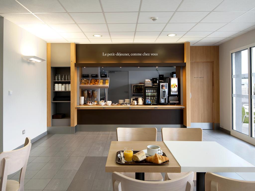 B&B Hotel Lyon Eurexpo Шасьё Экстерьер фото