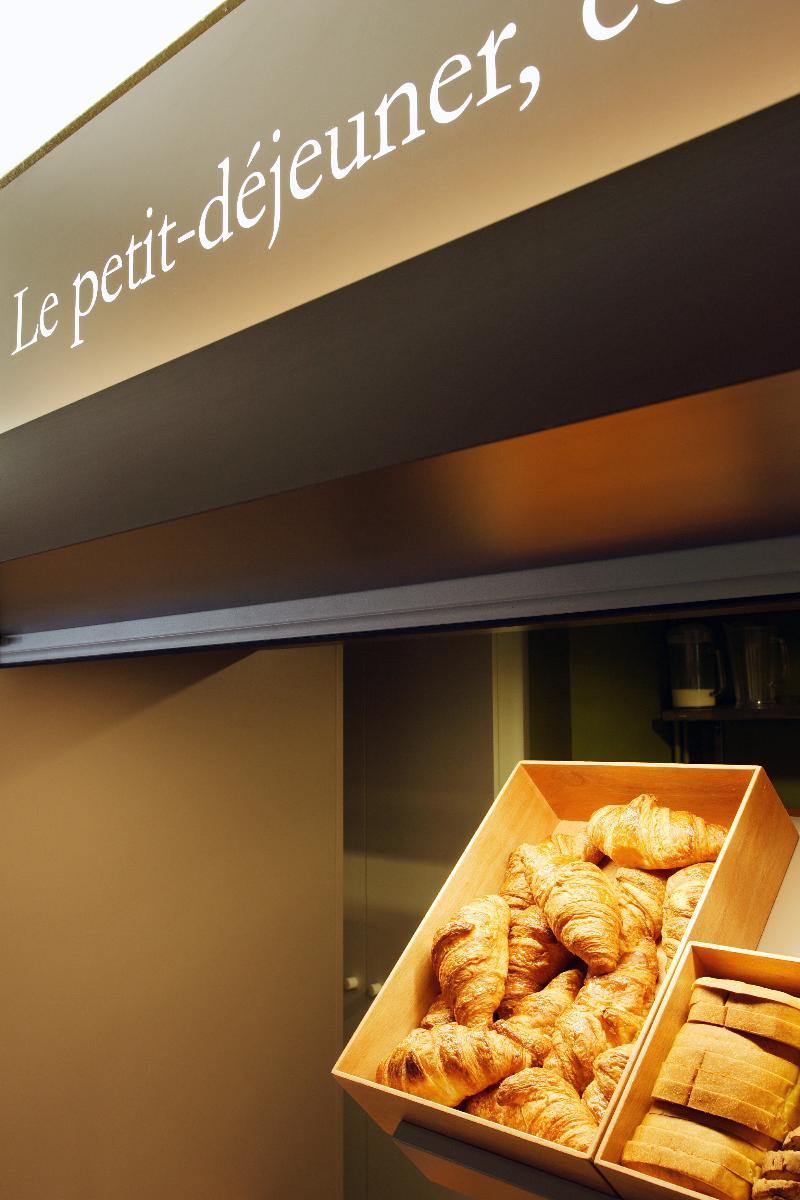 B&B Hotel Lyon Eurexpo Шасьё Экстерьер фото